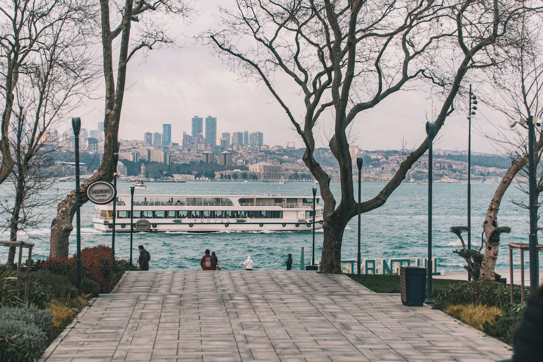 DEMO — Yalova’dan Kareler